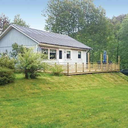 2 Bedroom Amazing Home In Stroemstad Lommeland Exterior photo